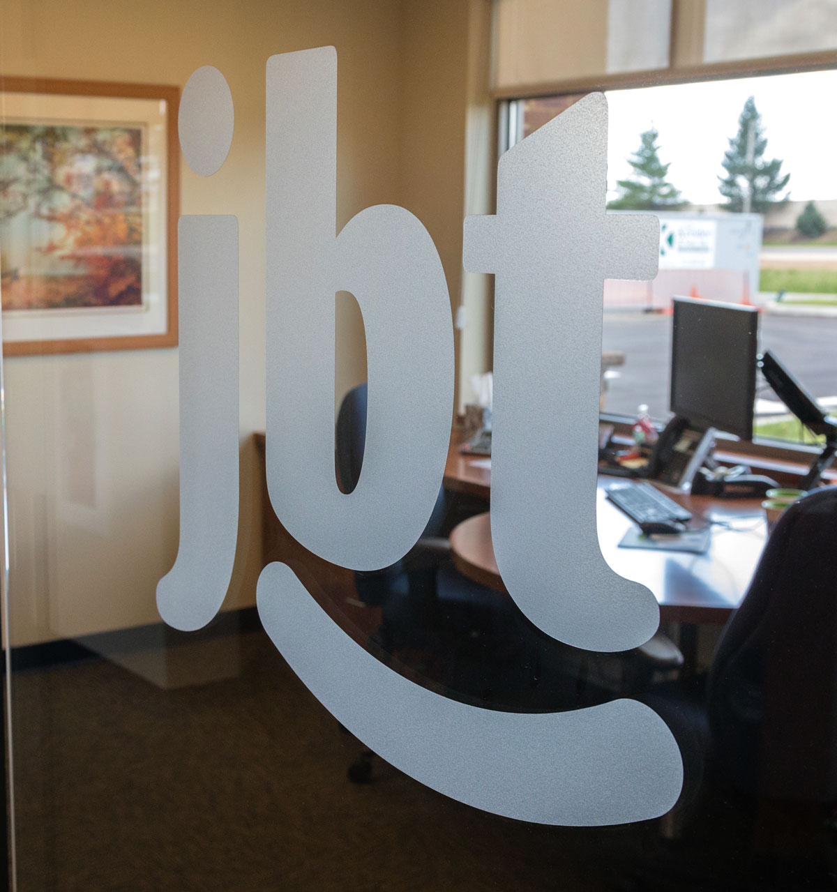 JBT